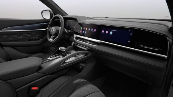 Безусловный бестселлер: россияне купили этот кроссовер Geely более 75 тысяч раз