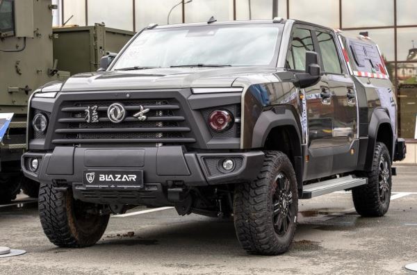 В России начнут выпускать пикап на шасси Hummer с мотором Cummins