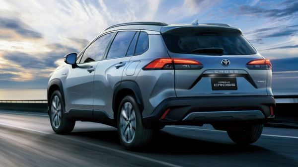 В России появился новый надежный кроссовер Toyota. Его можно купить дешевле «Лады» и «китайцев»