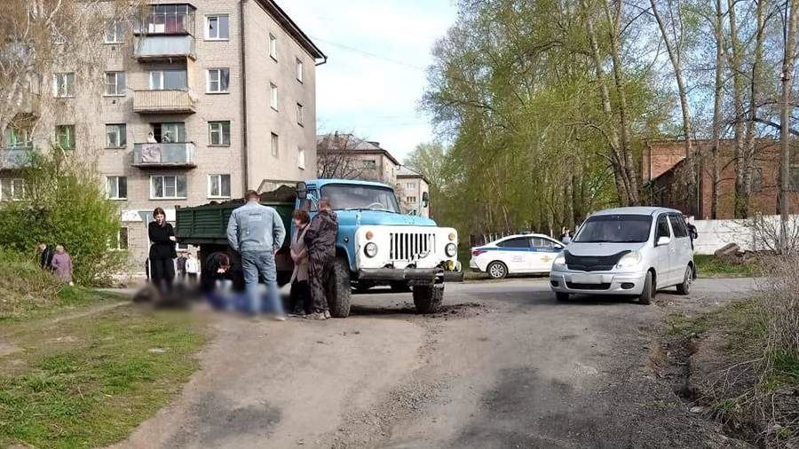 Подросток-мотоциклист погиб в ДТП с грузовиком в Новосибирской области