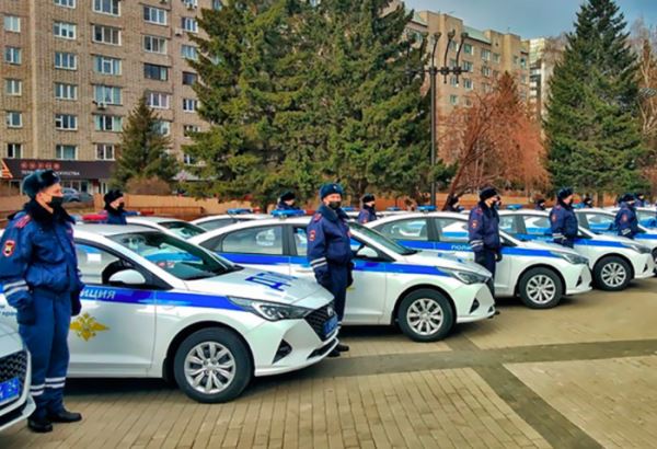 Юрист рассказал о семи фразах, которые помогут быстро завершить разговор с инспектором ГАИ и продолжить движение