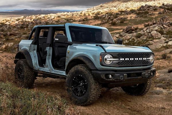 Ford запретил двум владельцам Bronco ездить на своих вездеходах
