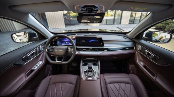 В России неожиданно подорожали четыре популярных кроссовера Chery. Сколько они стоят