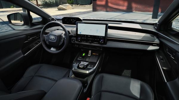 Toyota обновила и переименовала электрический bZ4X