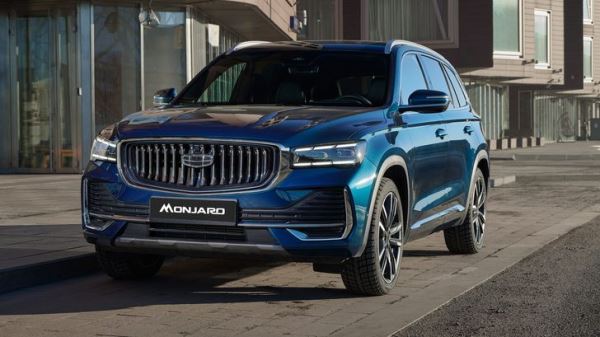 Безусловный бестселлер: россияне купили этот кроссовер Geely более 75 тысяч раз