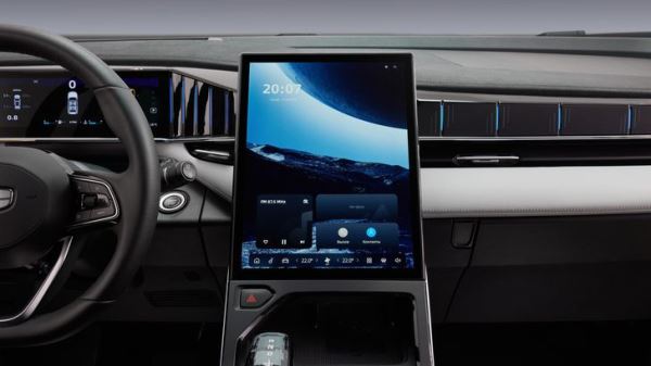 В России внезапно подешевел популярный кроссовер Geely. Сколько он стоит теперь