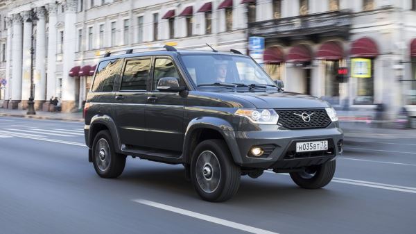 В РФ прошла перепись цен на УАЗ: авто подорожали на 45-55 тысяч рублей
