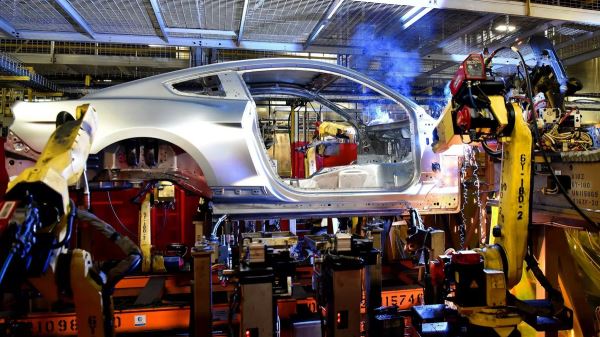 Сотрудника Ford арестовали за многомиллионные кражи с заводов в США