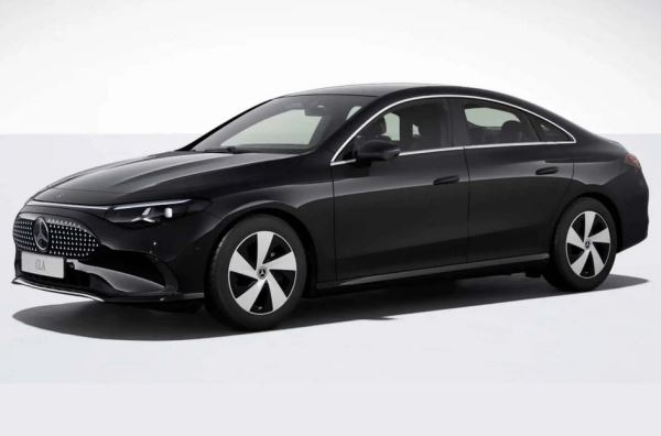 Новый Mercedes-Benz CLA: первые фото самой дешевой версии