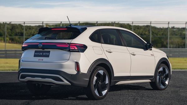 Прошла премьера GTS-версии Volkswagen Nivus: кроссовер сняли на фото