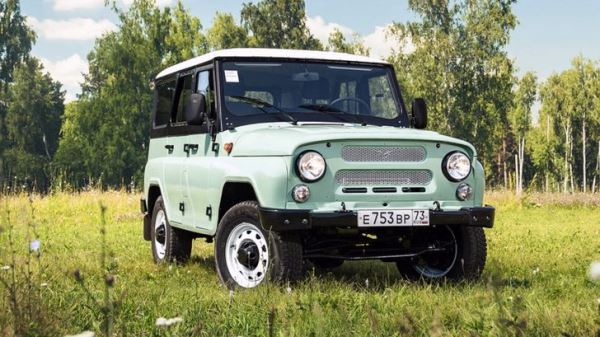 В России за пару недель подорожали автомобили четырех отечественных брендов. Сколько они стоят теперь