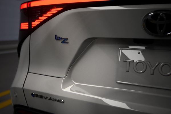Toyota обновила и переименовала электрический bZ4X