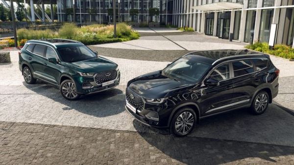 В России неожиданно подорожали четыре популярных кроссовера Chery. Сколько они стоят