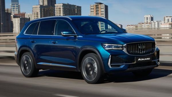 Безусловный бестселлер: россияне купили этот кроссовер Geely более 75 тысяч раз